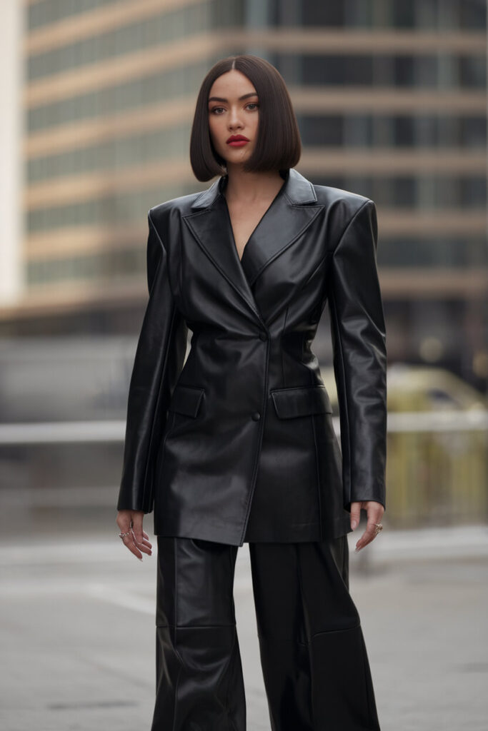 Sophisticated Power Look with Leather Tailoring